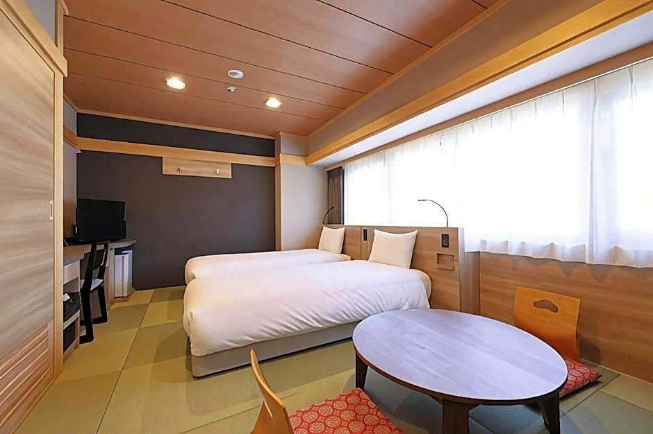 Osaka Garden Palace Hotel