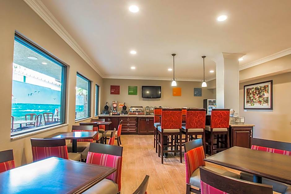 Comfort Inn & Suites Huntington Beach