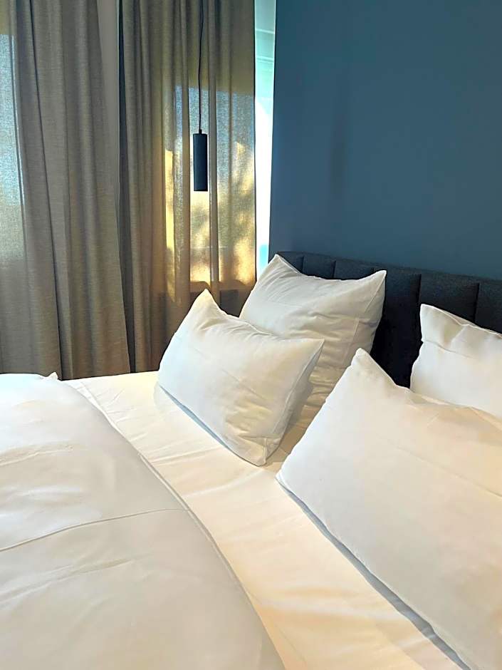 Green Nights Hotel