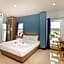 Je T'aime Hotel