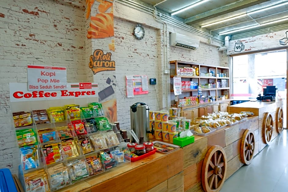 RedDoorz Syariah near Universitas Negeri Gorontalo 2