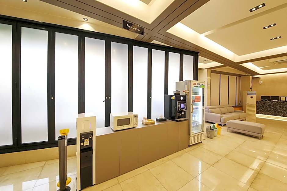 Benikea Cheonan Tourist Hotel