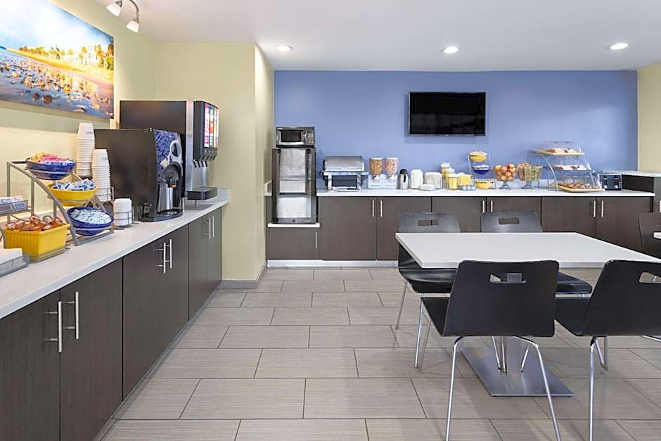 Days Inn by Wyndham Ladson Summerville Charleston
