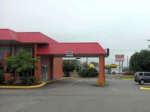 Suburban Studios Cookeville – Cookeville, TN