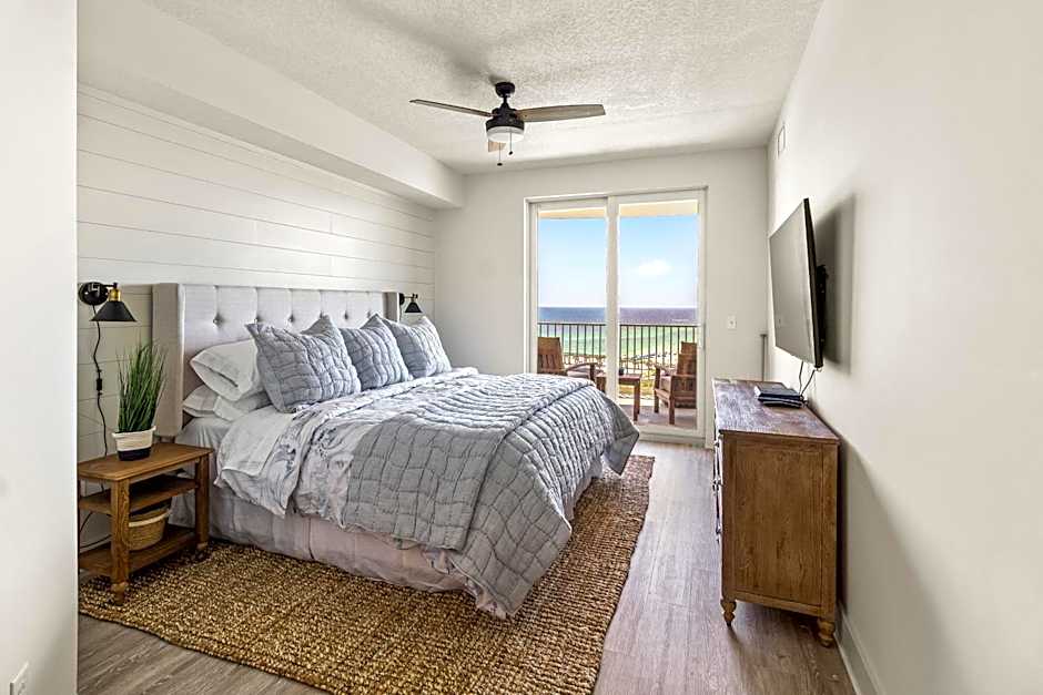 CHARD ON ICE, BRAND NEW, Walk to Pier Park, 3 Bedrooms