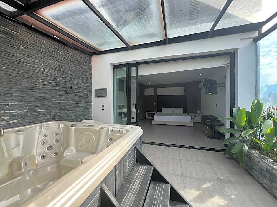 Hotel Medellin Street