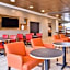 Holiday Inn Express & Suites Parkersburg East By IHG