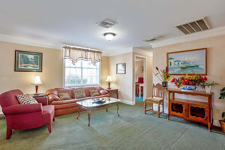 Edgewater Inn - Biloxi Beach