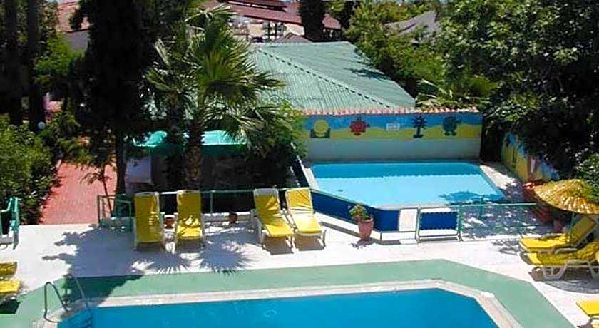 Amos Hotel