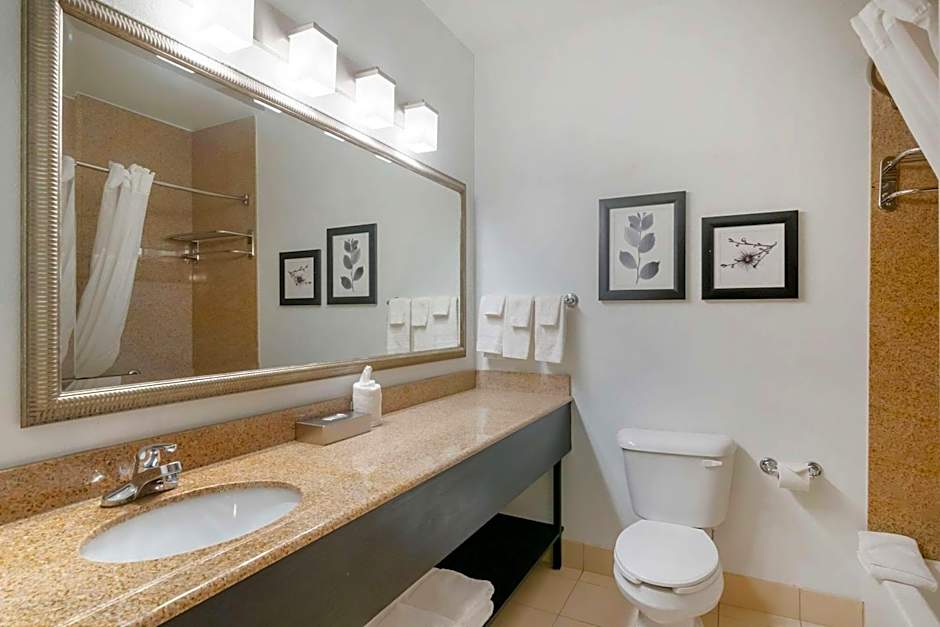 Country Inn & Suites by Radisson, Columbia, MO