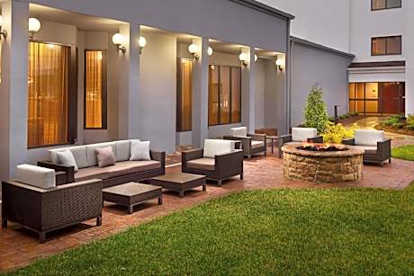 Courtyard by Marriott Charlotte Southpark