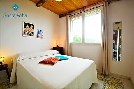 Two-Bedroom Apartment with Balcony and Sea View