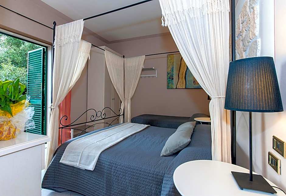 Hotel Monti