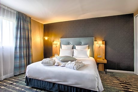 Privilege Suite with One Double Bed and One Sofa Bed