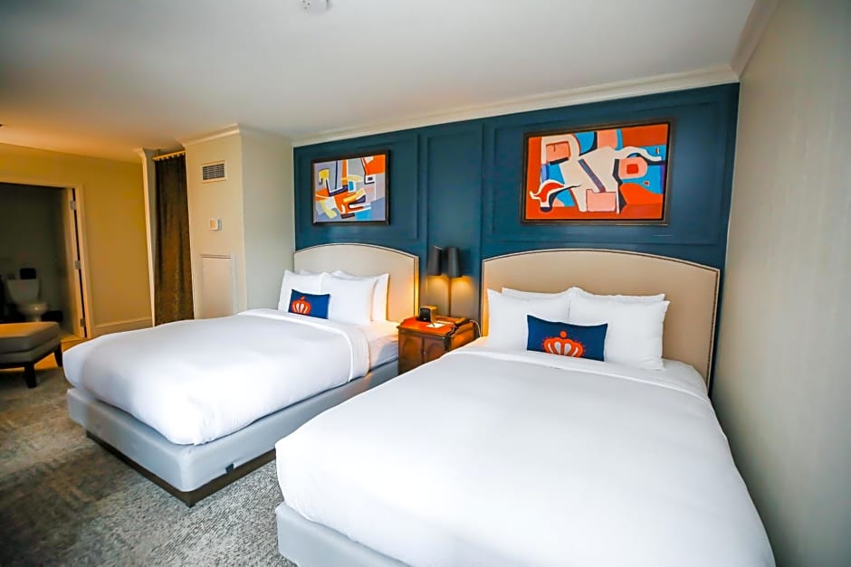 Dunhill Hotel