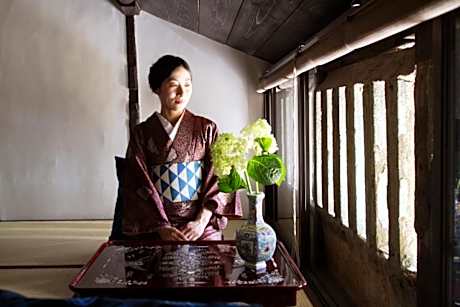Twin Room with Shared Bathroom
