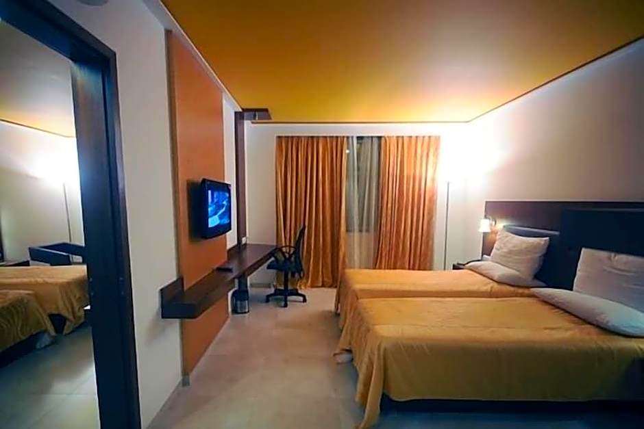 Srinivas Saffron Hotel
