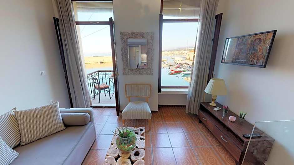Porto Enetiko Suites