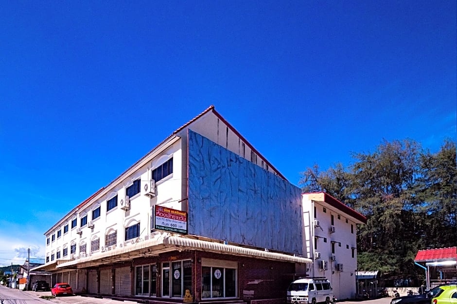 OYO 836 PK Residence