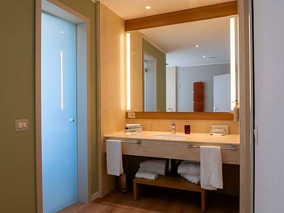 Movenpick Hotel Bari