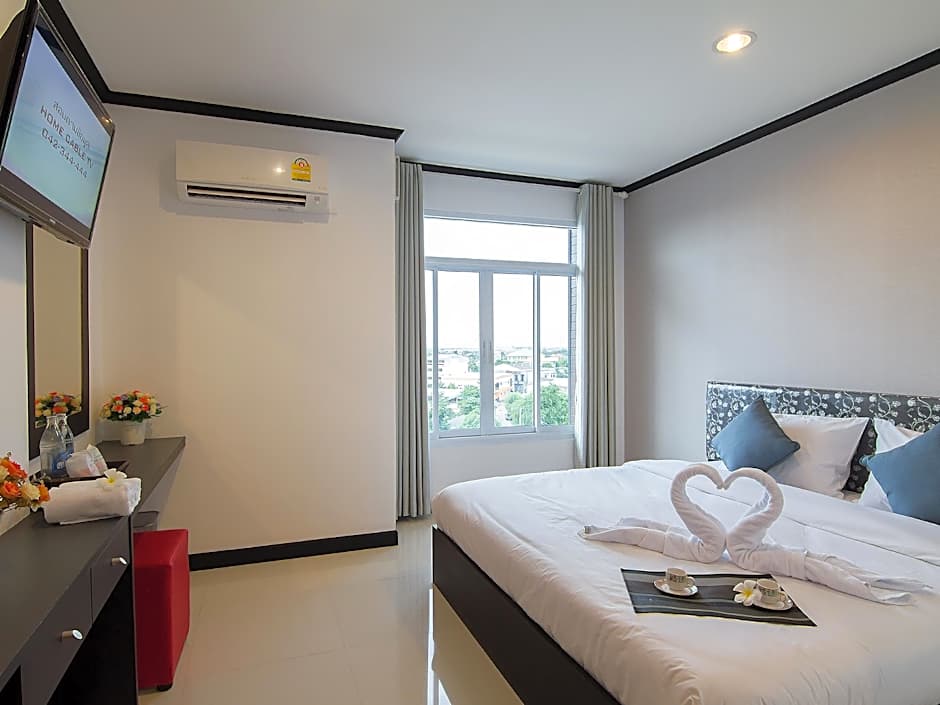 Leelawadee Grand Hotel