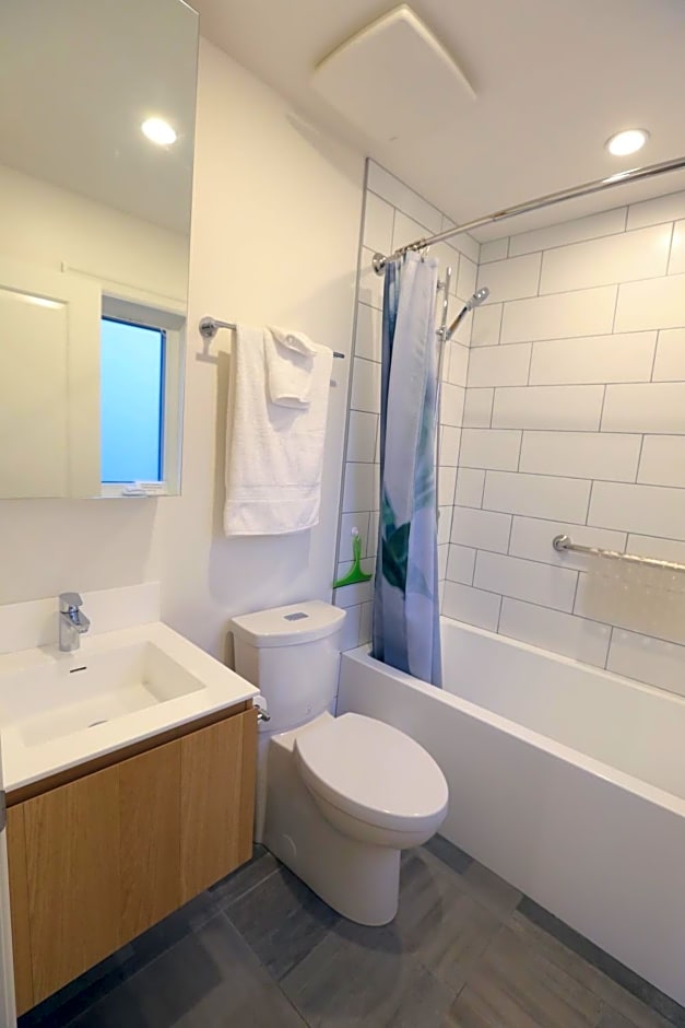 Vancouver Traveller B&B