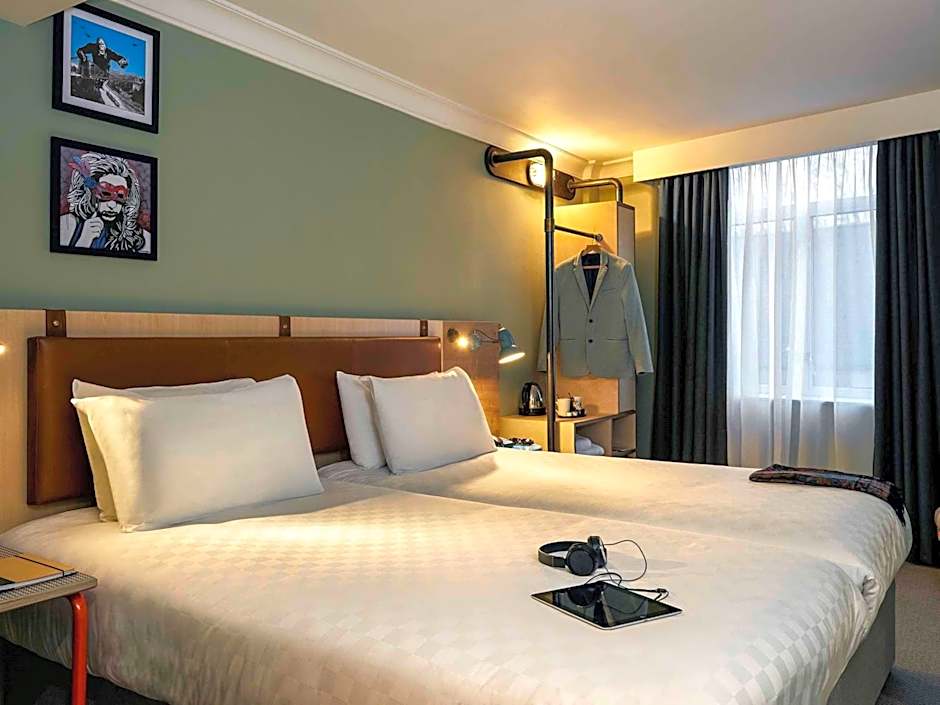 Bristol Grand Hotel By Sunday