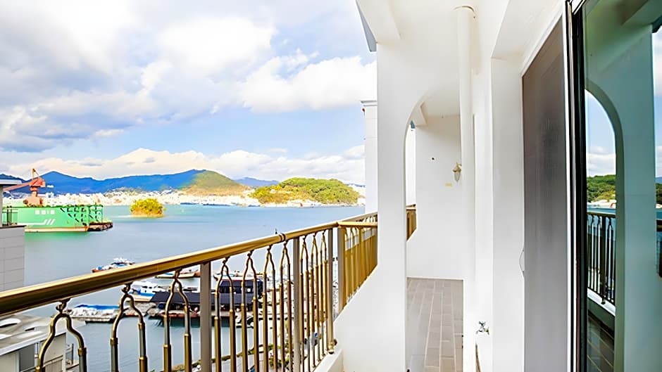 Tongyeong Bay Condo Hotel