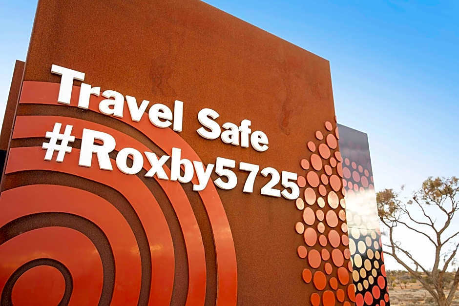 Nightcap at Roxby Downs