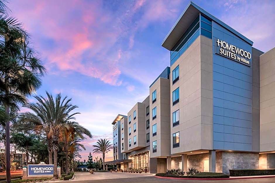 Homewood Suites by Hilton Anaheim Resort