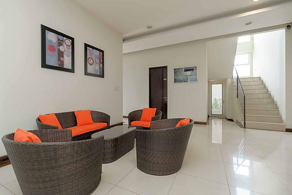 Avalon Karawaci Mitra RedDoorz