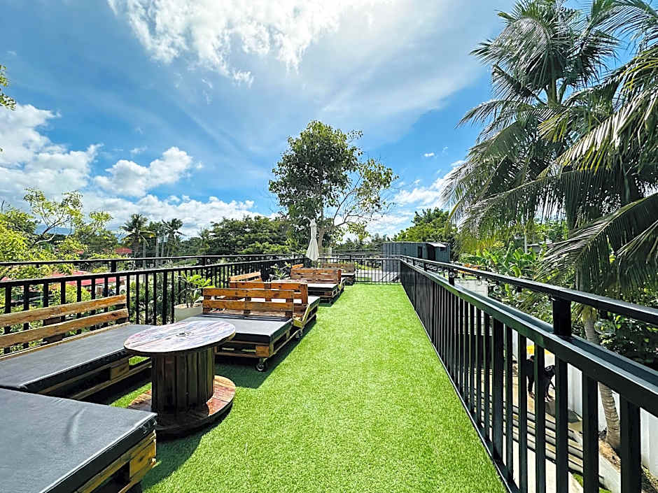 PIG DIVE HOSTEL MOALBOAL