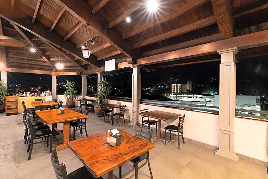 Copantl Hotel & Convention Center