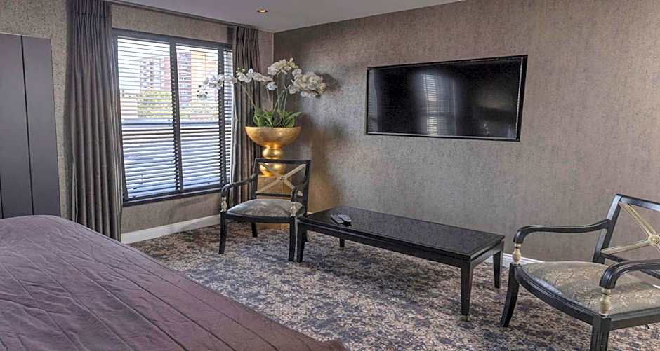 The Bold Hotel; BW Signature Collection