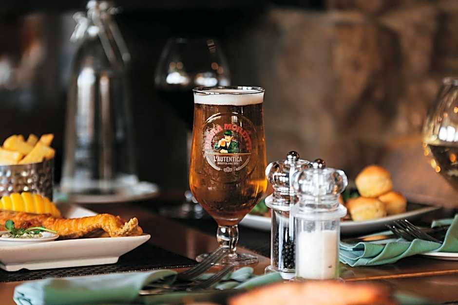 The Sitwell Arms Hotel