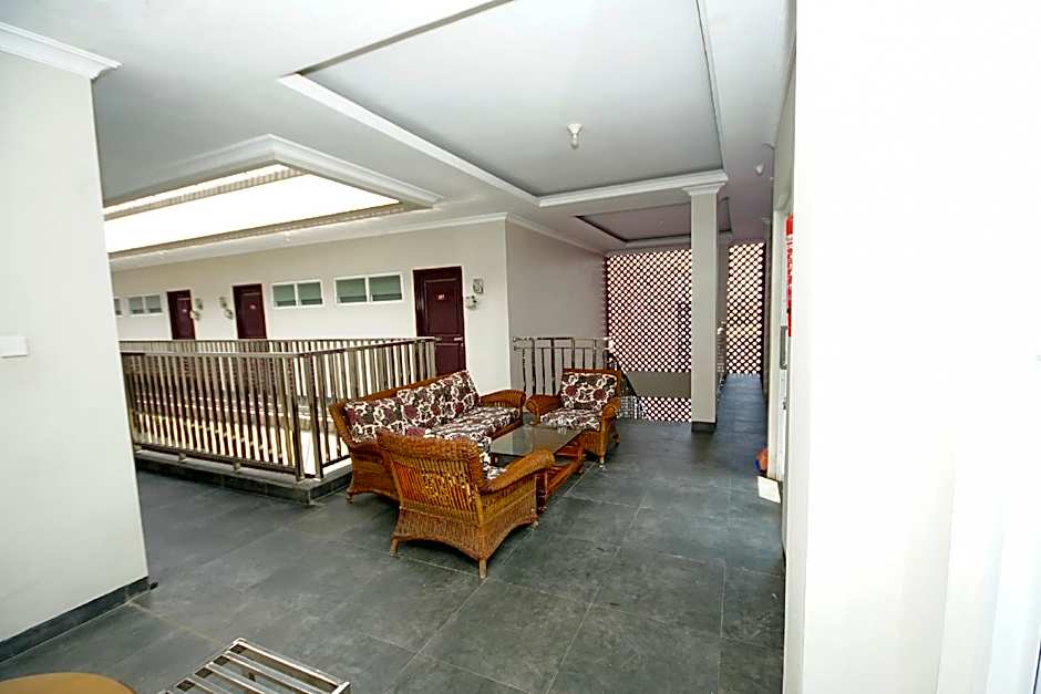Super OYO 270 Madinah Residence Syariah