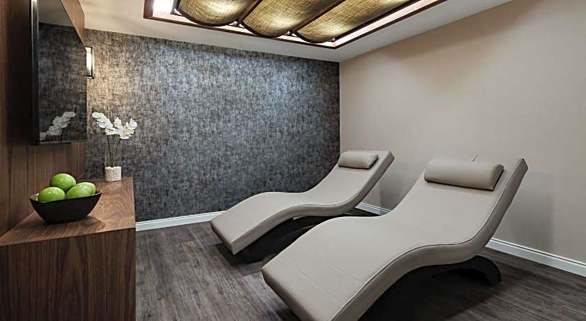 Gleam Collection Hotel