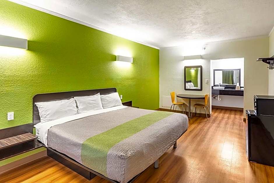 Motel 6-Huntington, WV