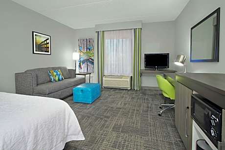 King Room with Sofa Bed and Study - Non-Smoking