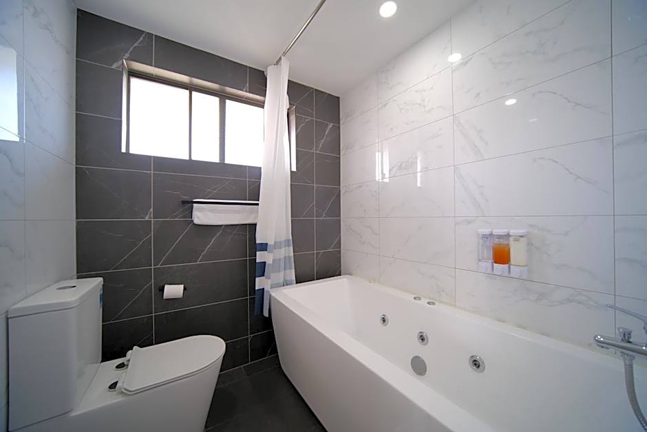 Lakeside Inn Wollongong