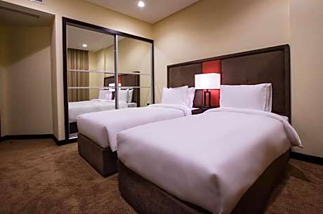 Deluxe Two-Bedroom Suite