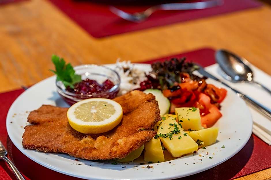 Schatz.Kammer Burg Kreuzen