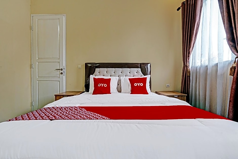 OYO 92023 Singgasana Cipelah Syariah