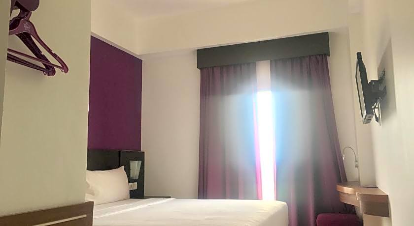 Fame Hotel Gading Serpong