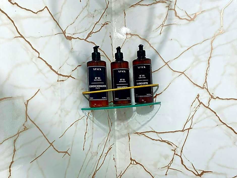 FLAT Boa Viagem - 50m da Praia - Garagem GRÁTIS - 24H CHECK IN - SEM AR CONDICIONADO