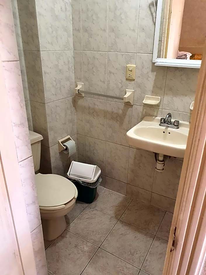 Hotel Atlantico a 150 mts de Playa Martí