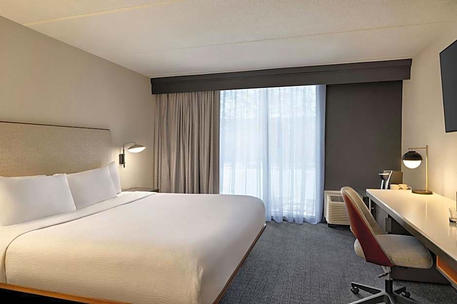 Courtyard by Marriott Atlanta Northlake