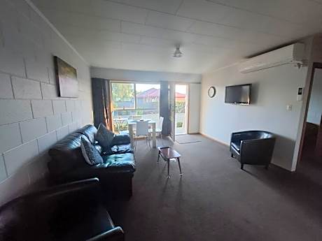 Double or Twin Room with Bathroom
