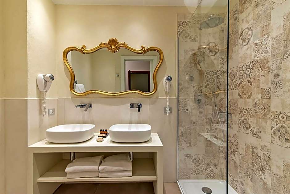 Porta Faenza Hotel