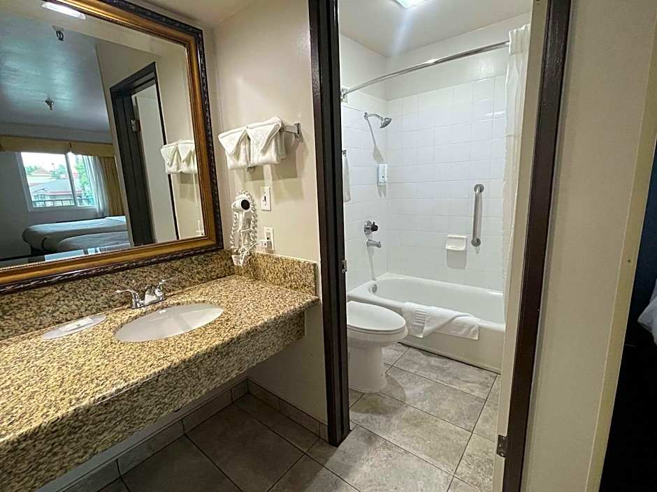 Quality Inn Ontario Airport Convention Center